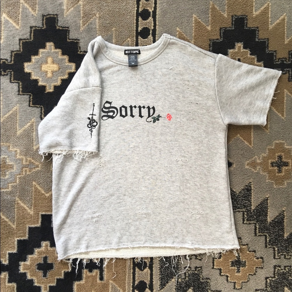 🌻3/$20🍄 “Sorry” 🥀 Short Sleeve Grunge Sweater